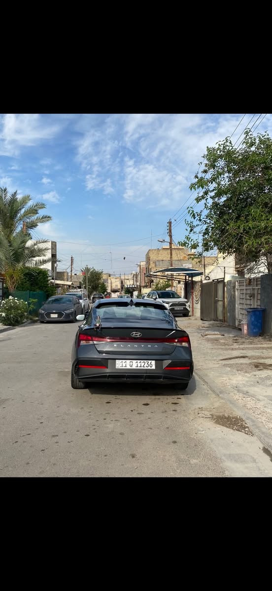 للبيع النترا مستعجل ع البيع والسعر مناسب ١٣٧ وبيها مجال بسيط موديل ٢٥ بصمه وتسغل عن بعد وسياره زيرو وبيها باب وجملغ بدل نفس الون وطرف البنيد الي من صفحه جملغ صبغ فقط مكفول الباقي ابيعلك ع سونار ‭٠٧٨١ ٢٩٣ ٣٢٨٤‬ مكاني بغداد حي العامل
