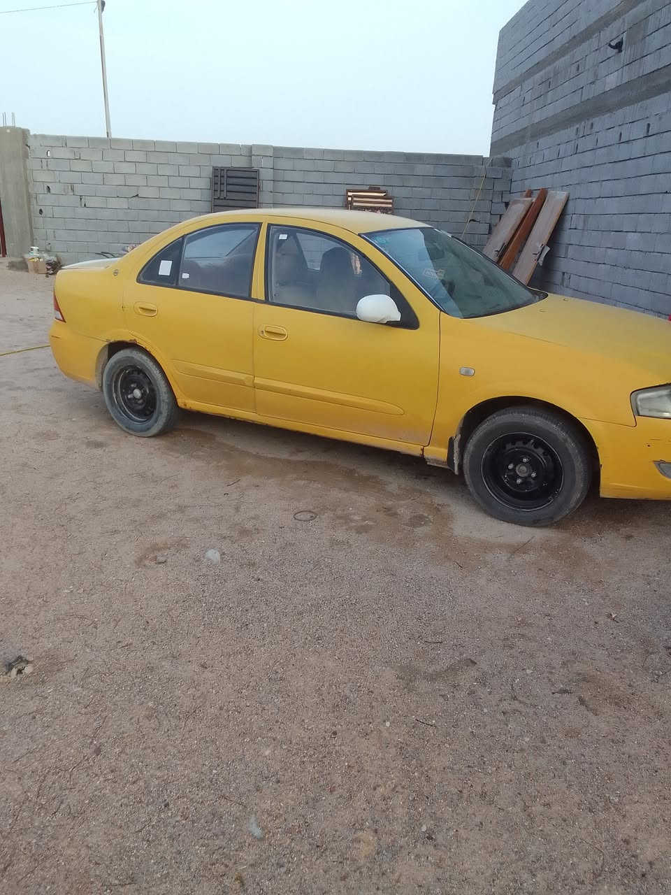 نيسان سني 2009رقم بصره السعر 68ورقة***********
