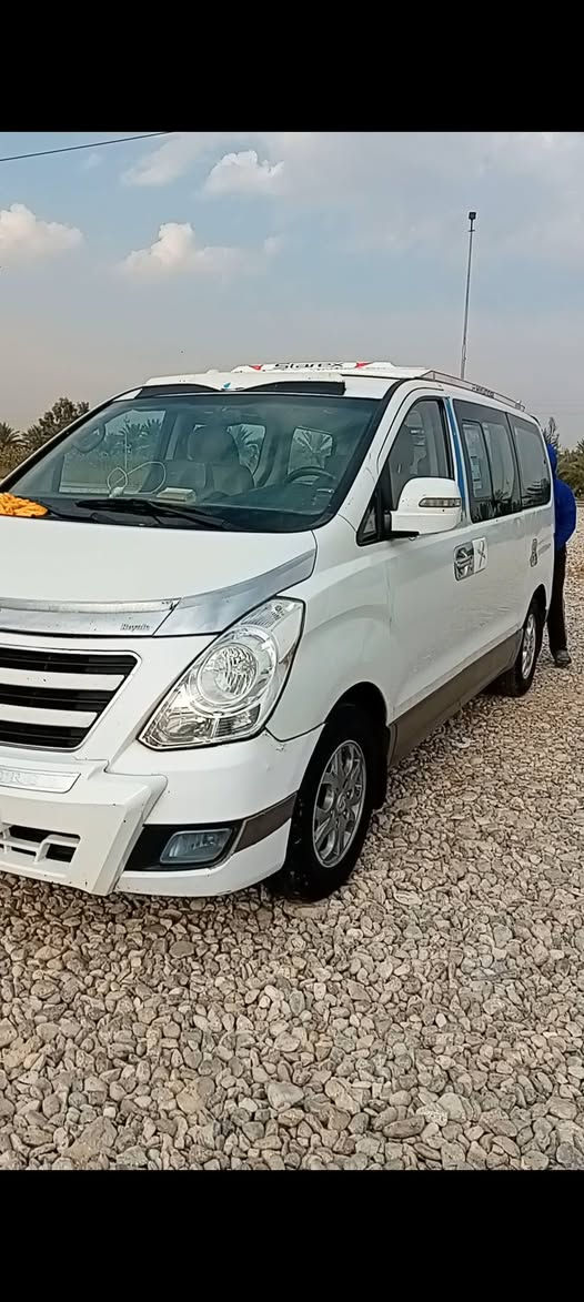السلام عليكم ستاركس للبيع موديل ٩ 🚐كير مكينة خير من الله تخم تاير هلو تبرير ❄️درع سيباية كاسحة شاشة  جاهزة السيارة مكان السيارة واسط العزيزية ***********
