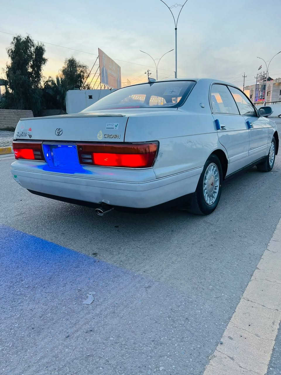 بطه موديل 94 رقم صلاح الدين سنويه لل29تحويل ثاني يوم كير ومحرك شرط محرك شاده جديد مكفوله من الكص والضربه بيها قطعتين رش بدون دواخل طخم تاير وصدر جدد داخل بالنايلون جديد سياره علاوضع الشركه مابيه نقص برغي السعر 62 وبيه مجال مكان السياره الشركاط الشراي يتصل *********** لموشراي لايتصل
