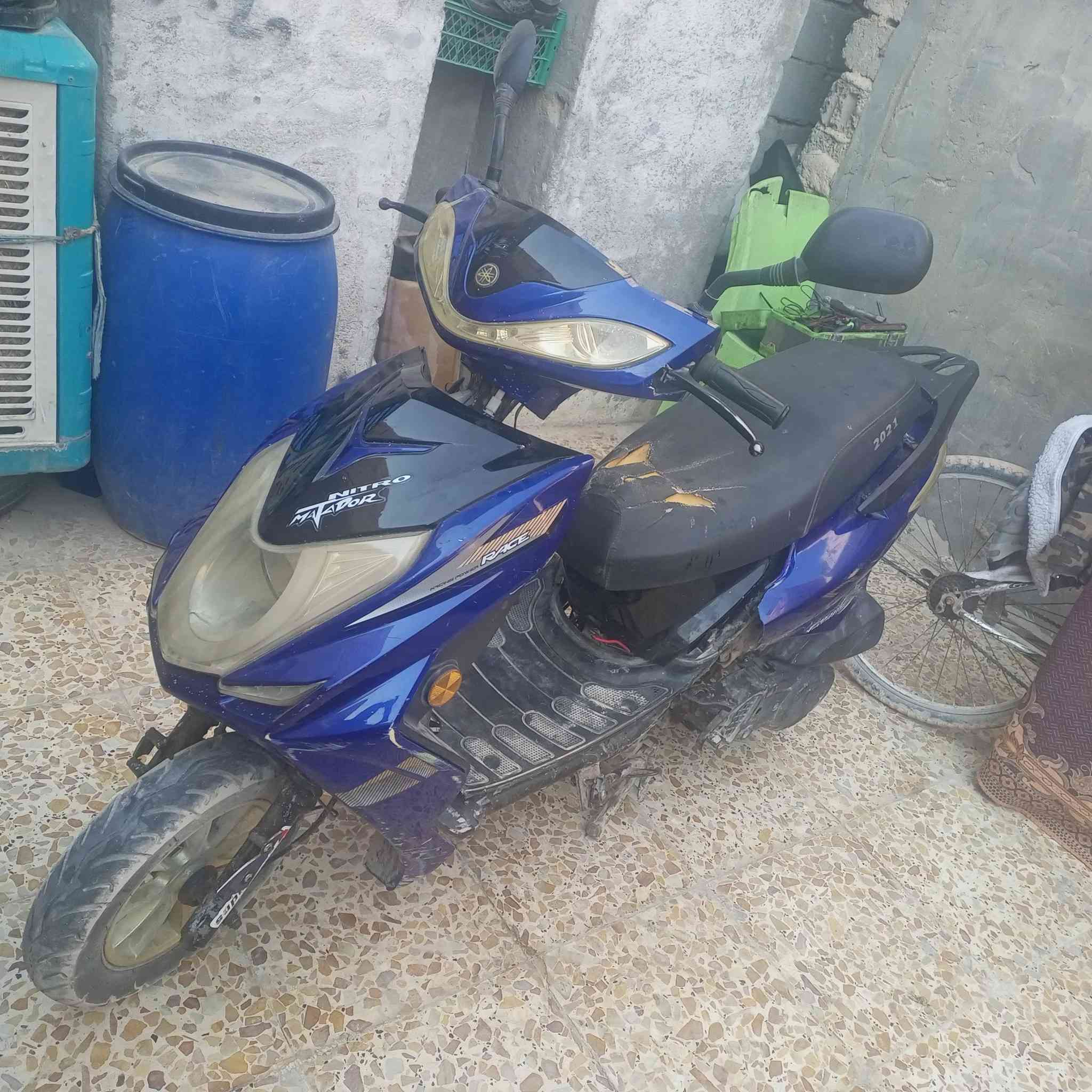 السلام عليكم البيع دراجه سكنس ماكينه وكير وشاصي مكفولات تايرات جدد كفرات جدد دراجه نقصه بس باتري باتريه كاعد وتركته أبيعك كوم حديد السعر 110وبيه مجال الشراي العنوان كربلاء التصال على الرقم الموجود ***********يوجد وتساب
