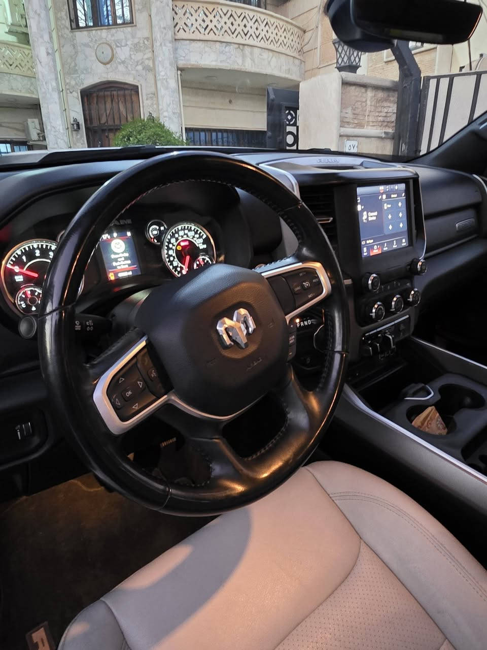 RAM 2023 بك هورن
السياره باب طويل بدي قصير رقم اربيل بسمي  بدون ايرباك  شاشه وسط مري شفط لايت لد  داخل جلد ابيض ماشيه ٤٥ الف مايل سبير منازل مكينه 8 سلندر  57000 اتوتورك نظام تو ويل صور الحادث بلمنشور  اقتصادي السياره جديده بمعنه الكلمه   مري شفط اوتو ستوب  السعر ٢٩وبيه شي بسيط ***********
