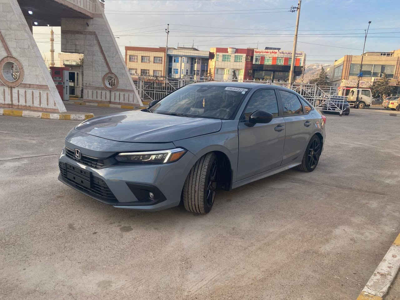 هوندا سيفيك 
 وارد امريكي 
موديل 2024
مواصفات فول
 فقط بدون فتحه 
بصمه 
شاشه كبيره 
كاميرا دوار 
رادار امامي 
رادار خلفي 
رادار جانبي 
حساسات 
تحديد سرعه 
تحديد خط مسار 
نيظام ايكو سبورت 
بريك بصمه 
اوتو استوب 
اوتو هولد
تحكم استرين 
بيها جاملغ وربع باب بدون دواخل 
ارباك راجع بلادي 
سعرها 138 ومجال بسيط 
مكان سياره عقره 
تلفون *********** اكر, نينوى
