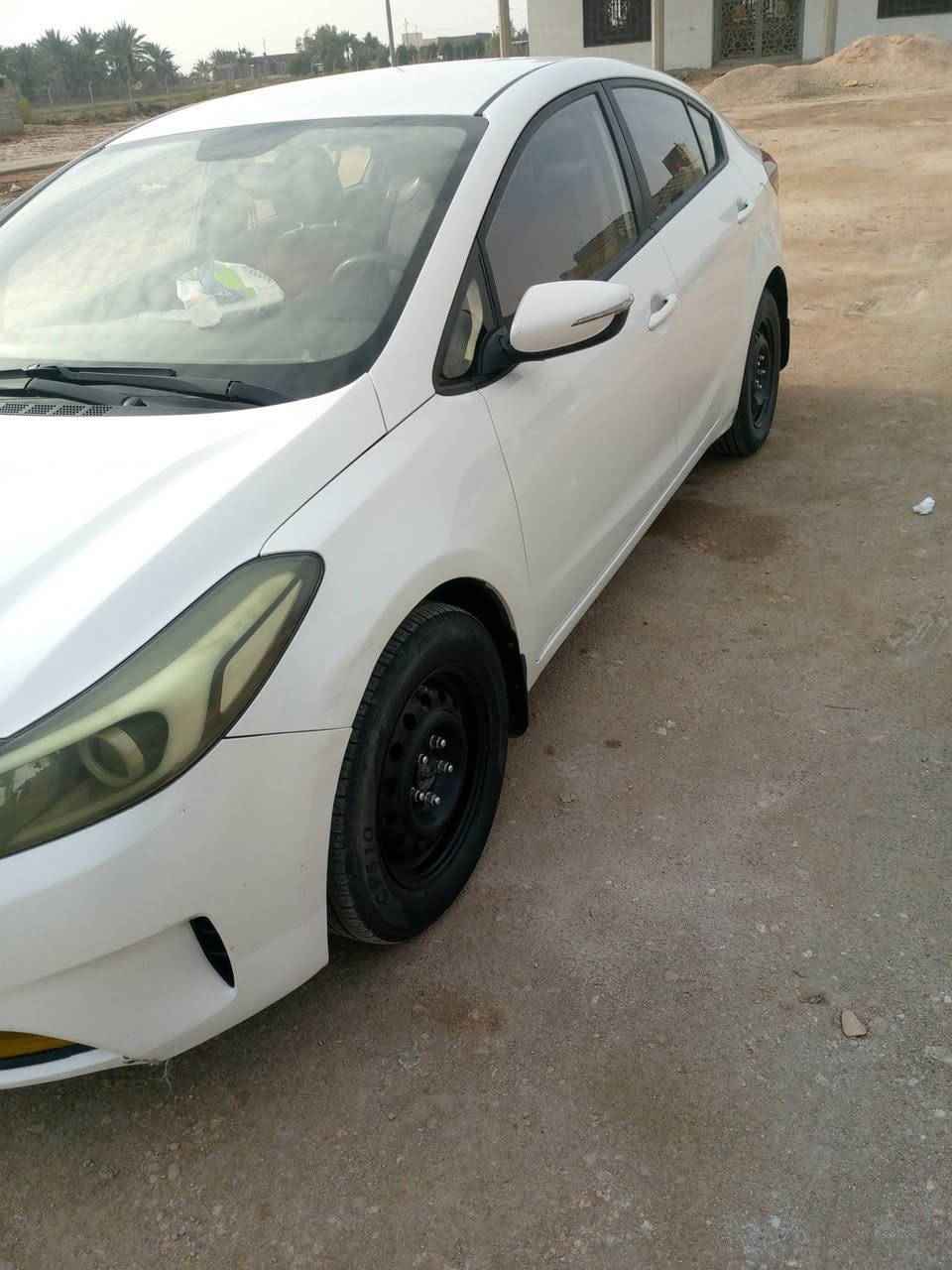 السلام عليكم سيراتو للبيع 2017 كفاله عامه باقي التفاصيل الاتصال على الرقم*********** مامتواجد عالفيس اتصال فقط
