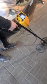 كاشف معادن بالكارتون الحجم الكبير ابو السماعات مذكور بالفديو والصور من...