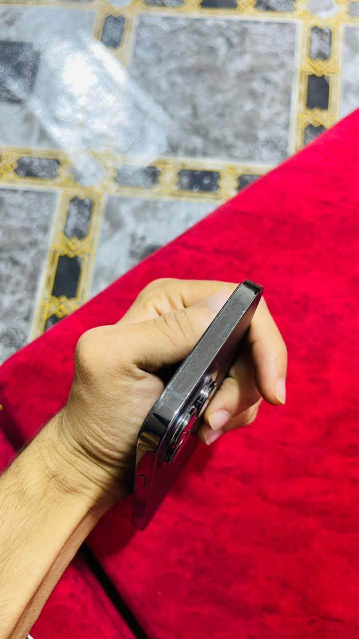 آيفون 13برو ماكس بلادي ذاكرة 256 بطارية 81 تلفون*********** مكاني بابل سكندري سعر 750 وبي مجال قليل
