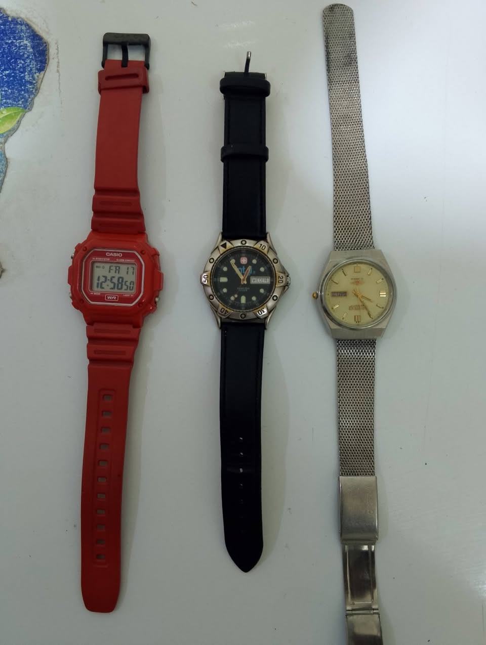 السلام عليكم
ساعات للبيع او للمراوس بساعة


**إذا كنت صاحب هذا الإعلان وتريد حذفه لأي سبب، رجاءا أرسل رسالة إلى الدعم الفني**