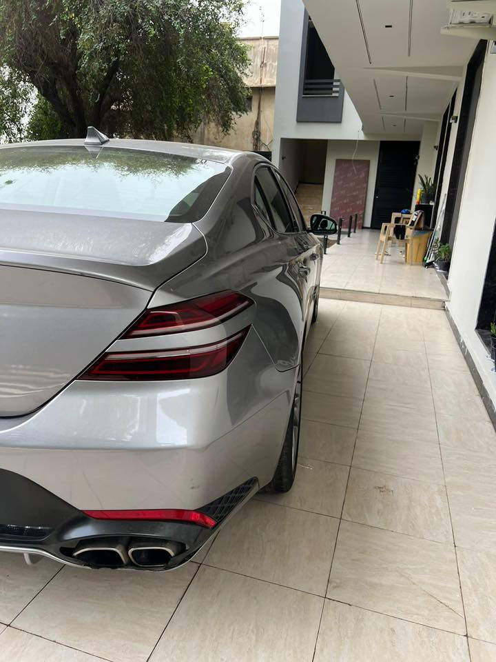 السلام عليكم جنيسز G70
4 سلندر ضررها موضح بصور ماشيه 55 الف موديل 2022 بيها ملاحظات بسيطه موجوده بصور بلجامغ والباب مكان سياره بغداد السعر 185$ للاستفسار ***********
