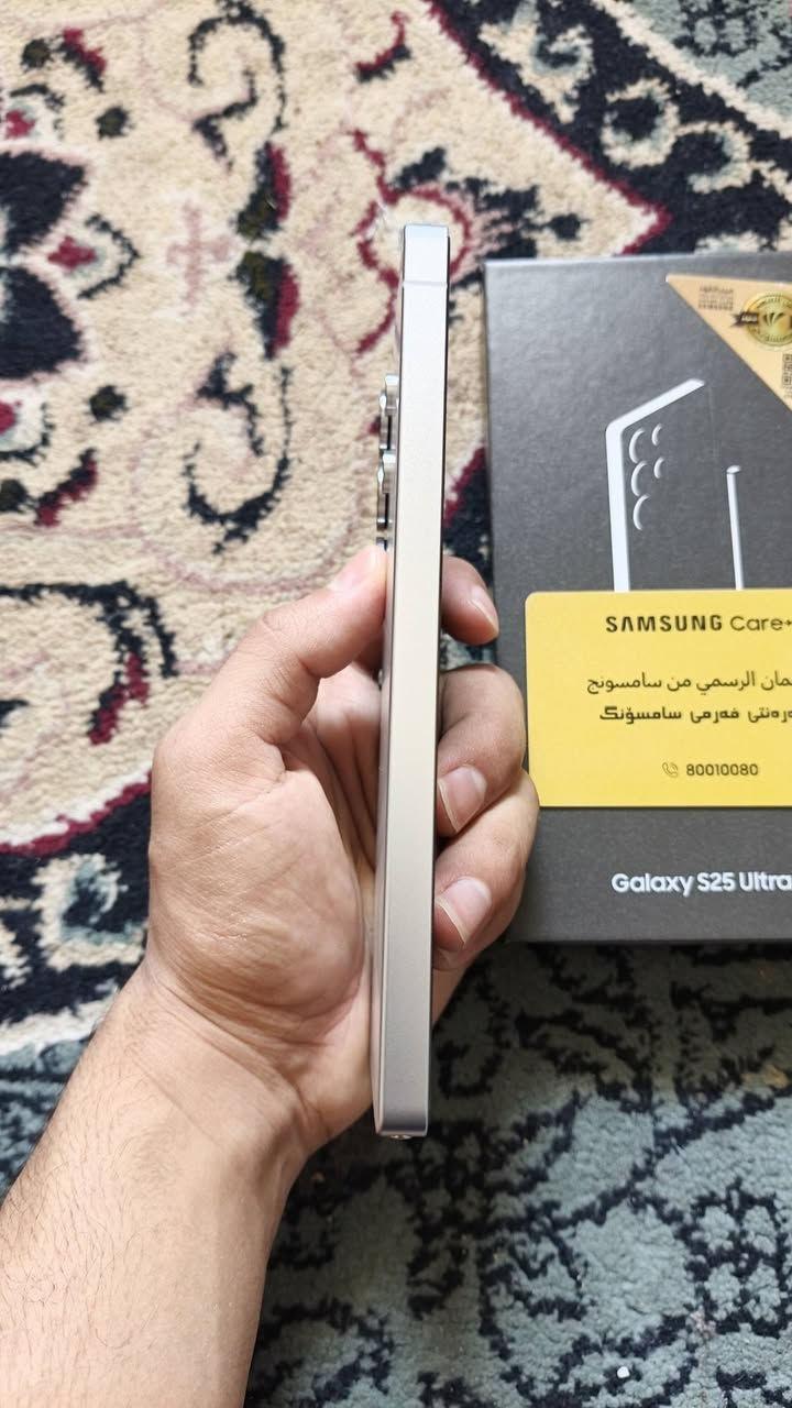 السلام عليكم
S25 Ultra 
ذاكرة 256
 نظافة مثل متشوفون بالصور
ضمان عين الفهد
اللون ابيض 
كامل المحتويات مع الكارتون
السعر 1150 وبيه مجال بسيط حك الجية
للاستفسار *********** متوفر واتساب
العنوان بغداد مجمع بسماية
