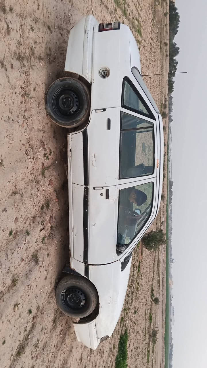 السلام عليكم سياره للبيع دايو لمنز كير ومحرك شرط لا تنقيص ولا تبخير محرك 16 تواير  تخم اربعه كهربائيات كامل شقاله سدر جديد.  موديل 95   رقم فحص صلاح الدين شرط تحويل المكان العلم السعر خاص الاستفسار اتصل على ***********
