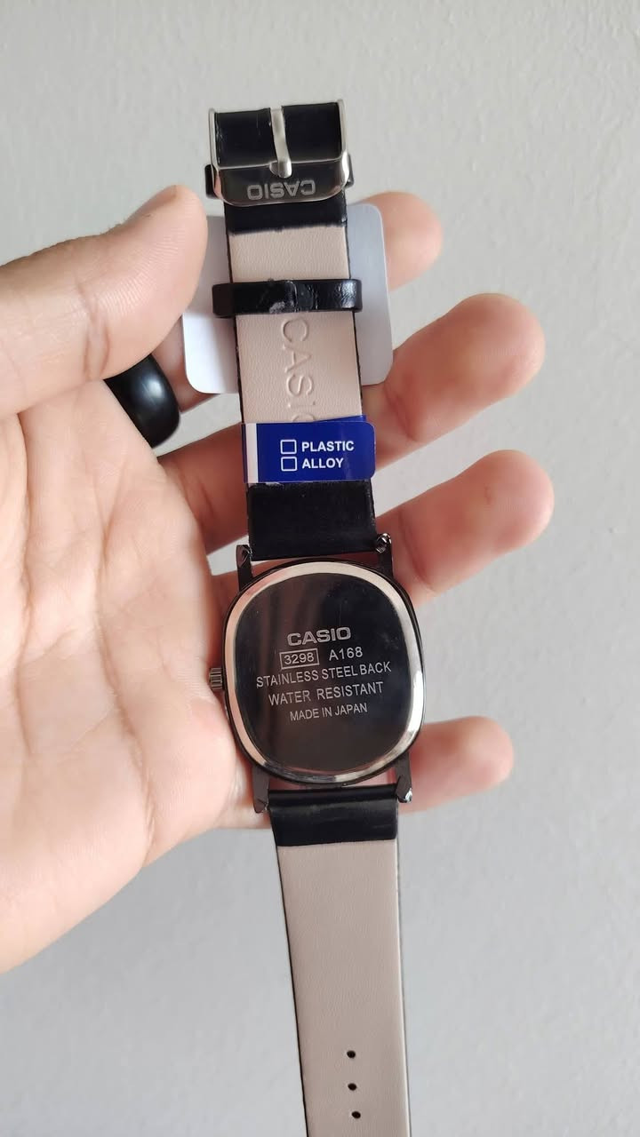 قطعتين كاسيو اصلي ياباني مختم بالظهر وبالسير وبقفل السير وتاريخ يومي وضد الماء سعر القطعه(8) الف دينار سعر القطعتين(15) الف شراي يتفضل خاص او وتساب ويوجد توصيل


**إذا كنت صاحب هذا الإعلان وتريد حذفه لأي سبب، رجاءا أرسل رسالة إلى الدعم الفني**