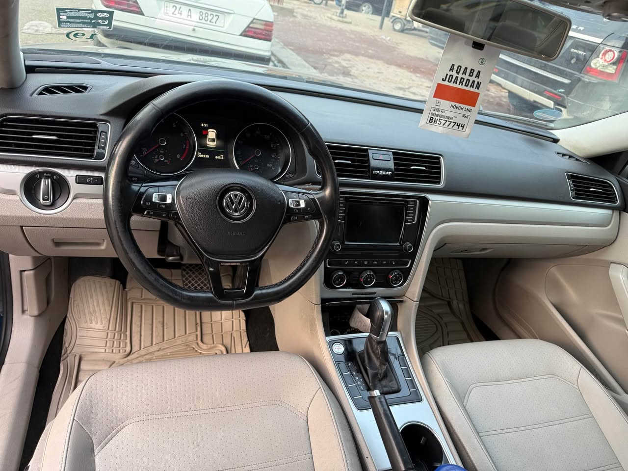 سلام عليكم 
باسات 2019 للبيع 
فول فول مواصفات 
داخل ملكي 
ضرر شبر ين جاملغ خلفي بدون دواخل بدون ايرباك 
محرك 20 توربو بس بشرط 
سنويه جديده بسمي تحويل وكاله 
سعر 148
مكاني كركوك 
*********** كركوك, العراق
