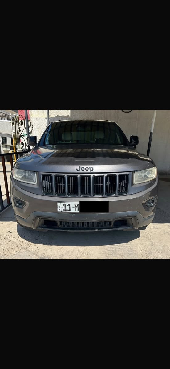 🚙 جيب جراند شيروكي 2014 – V6
اللون: فيلي. رصاصي
🔧 المحرك والأداء: محرك 3.6 لتر V6، 
ناقل حركة أوتوماتيك 8 سرعات
دفع رباعي 4×4
تكييف مزدوج المناطق 
كاميرا خلفية
أزرار تحكم على المقود  
مقعد السائق كهرباء 
مثبت سرعة (Cruise Control) 
🚗 المظهر الخارجي:
أضواء زينون أمامية وضبابية
مرايا الجانبية هيتر
فتح السيارة باللمس أو ريموت

💰 السعر: 185$

الاستفسار ***********
