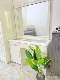 اخوان كنتور 3ابواب +ميز توالت حسب طلب الزبون صبغ حراري اتمنى ينال اعجا...