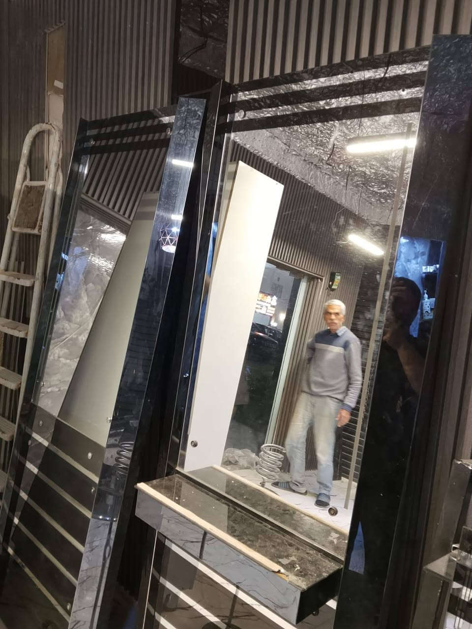 يوجد.  مري. مال. صالونات. البيع.  وسعر القطع. الواحد.   ٧٥. الف.   الموجود. قطعتين.


**إذا كنت صاحب هذا الإعلان وتريد حذفه لأي سبب، رجاءا أرسل رسالة إلى الدعم الفني**