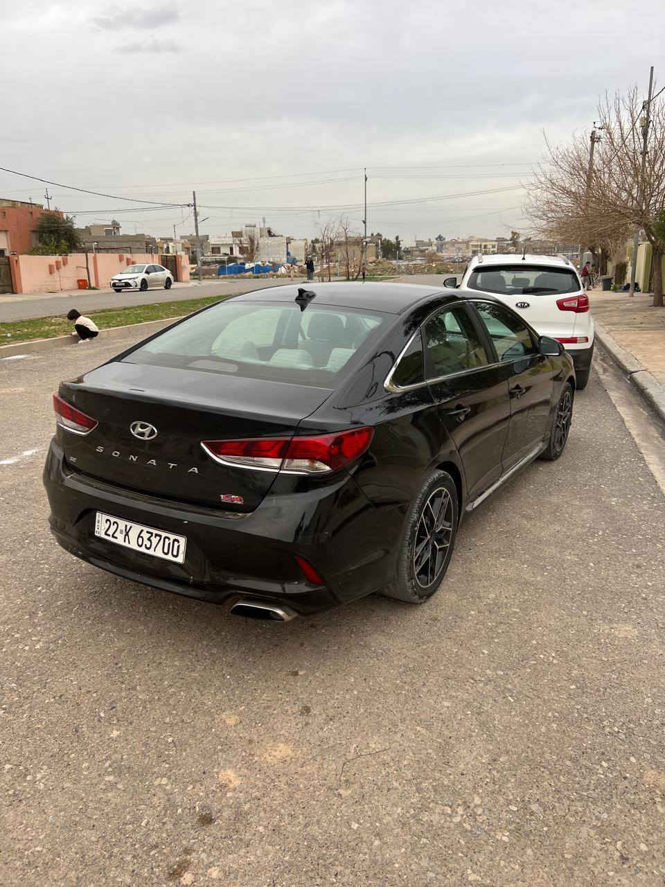 SEسوناتا موصفات 
صبغ بيها 4 قطع بدون دواخل 
محرك كبس 
رقم موبايل ***********
2019 موديل 
سعر 115 بيها مجال بسيط أربيل, العراق
