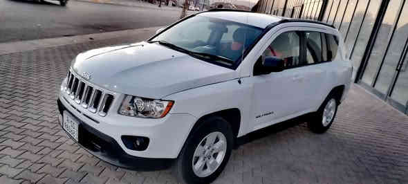 جیپ کۆمپاس2017 ڕەنگی سپی بەفری گێڕ ئۆتۆماتیک و دەبڵ گێڕ ABS  ESP AUX شاشە ئاپاد وکامێرە تحکم سوکان و تەحدید سورعە ئاوێنە هیتەر و سویچ شەغال توڵی سەقف و چەندین موا سەفاتی تر... تەبرید و گێڕو مەکینە و غەرامەو تەحویل هەمووی بەشەرتە سەنەوی تا۲۰۲۹ تازەیە تەنها بۆنیدی بۆیاغە لەگەڵ دوو پەڵەی نێوان دەرگاو چەمەلەغی سەکن . سەیارەکە هیچ ئێرباگیکی نەتەقیوە بەشەرت هەمووی شەریکەیە و ناو گرتنی نیە ... نرخی 117بۆ زانیاری زیاتر  ***********
