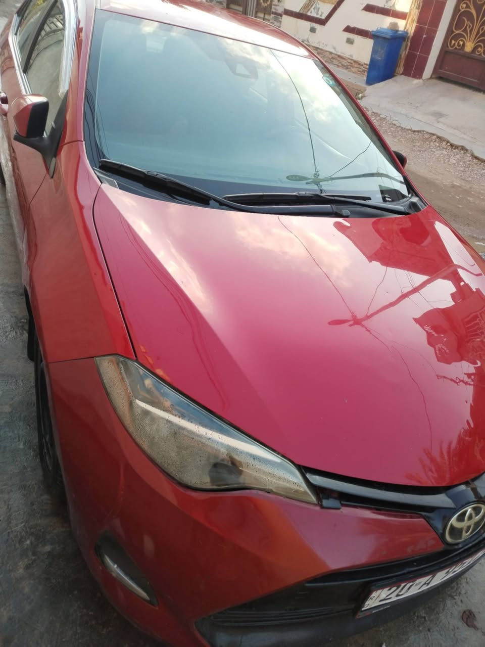 السلام عليكم كورلا موديل 2018 le
وارد امريكي ضرر فقد بنيد بدون شواصي ولا الغود 
سعرها 133 وبيها مجال ***********
 مكان السياره ديالى
