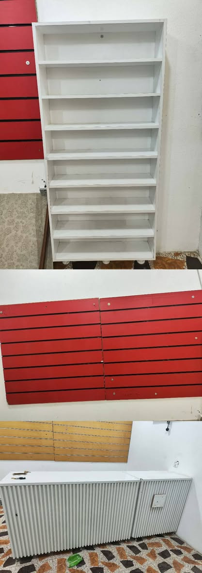 میزو رەفەی دوکان تەختەی سپی و پاکو جوان شەش مانگ لە دوکان بوە.
***********
