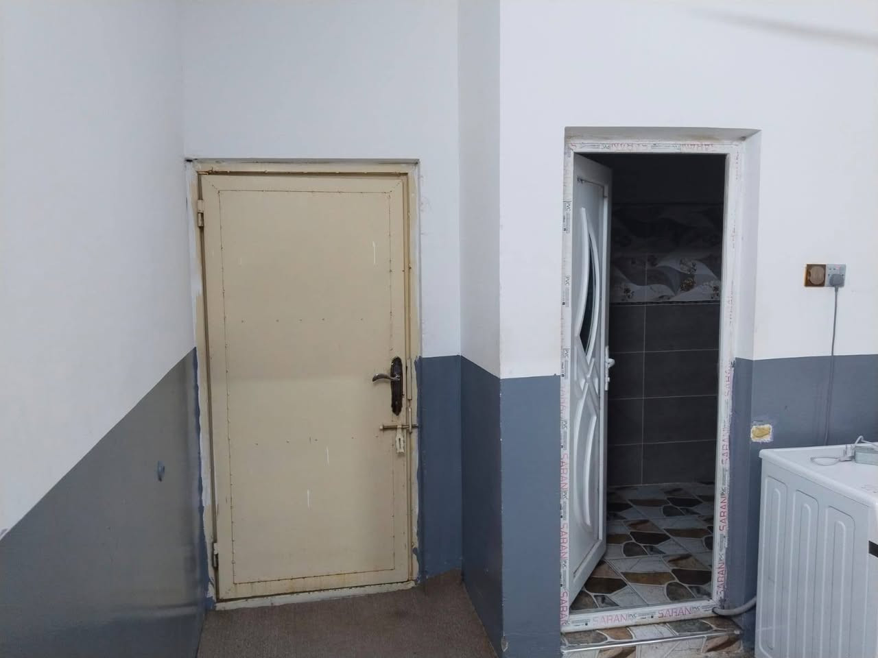 اعلان رقم (812)
بيت طابو طابق واحد للبيع 
مساحة/150م واجه 8م 
العنوان/ خلف مهدي جراح 
---------------------------
للاستفسار اكثر مراجعة مكتب محمد الواقع في فلكة راس فرع جامع الامام علي او اتصال بالارقام التالي 
***********
***********
نستقبل كافة عروضاتكم سكنية وتجارية في كافة المناطق طوز و كركوك...
