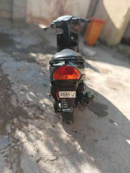 السلام عليكم ماكس عدله سرعه 120 دراجه جاهزه ما بيها اي نقص مكان بغداد جسر ديالى الجديد منطقه الكرغوليه سعر 575 بها مجال***********
