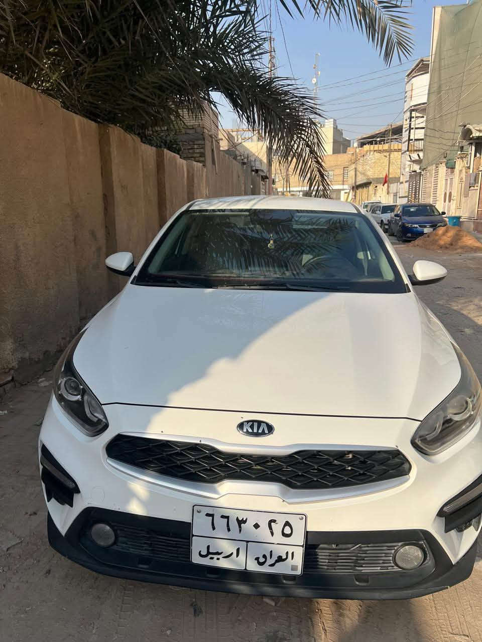 سيراتو موديل 21 
خليجي كفالة عامه 
ماشيه 87
السعر 150 بيه مجال بسيط
مواصفات نص فول شاشه كامره حساسات 
تبريد ثلج 
رقم اربيل تريد وكاله تريد تحويل 
للتواصل ***********
