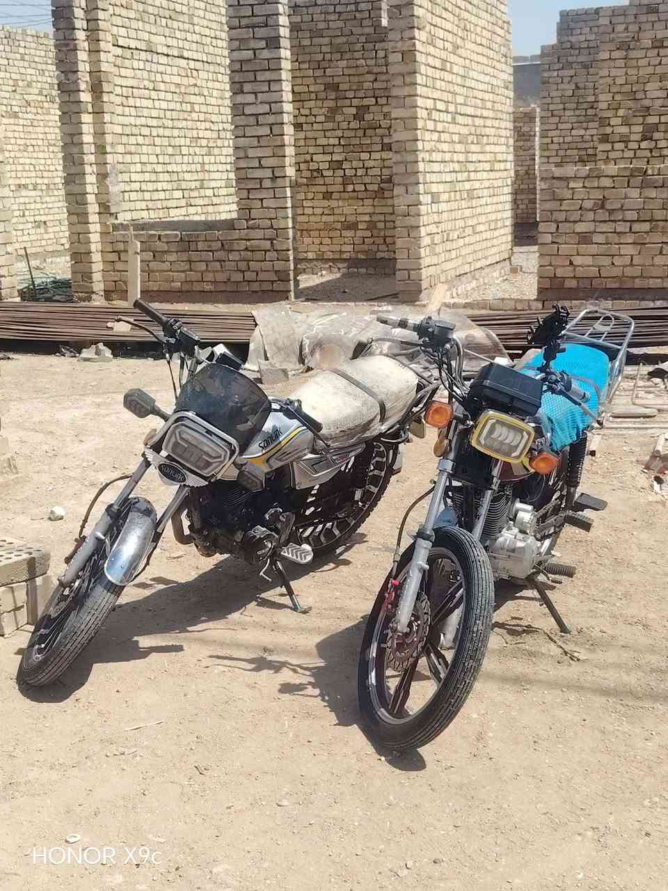 سلام عليكم شباب دراجات ثنينهن البيع دراجات خير من الله بيهن نقوصات بسيطة دراجات بيهن وراق تحويل ثاني يوم موديل الحمري 23ورصاصية 24دراجات نضيفات سعر خاص المكان بغداد الحسينية االمعامل ***********
