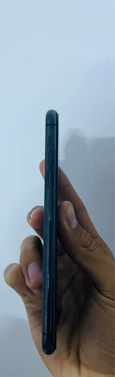 11 برو ماكس

نضيف جدا مثل ماموضح بلصور مامفتوح

بطارية 77

مساحة256

بي خلل بسيط جدا بلكاميرا

السعر 399
***********

@ادمن Singapore
