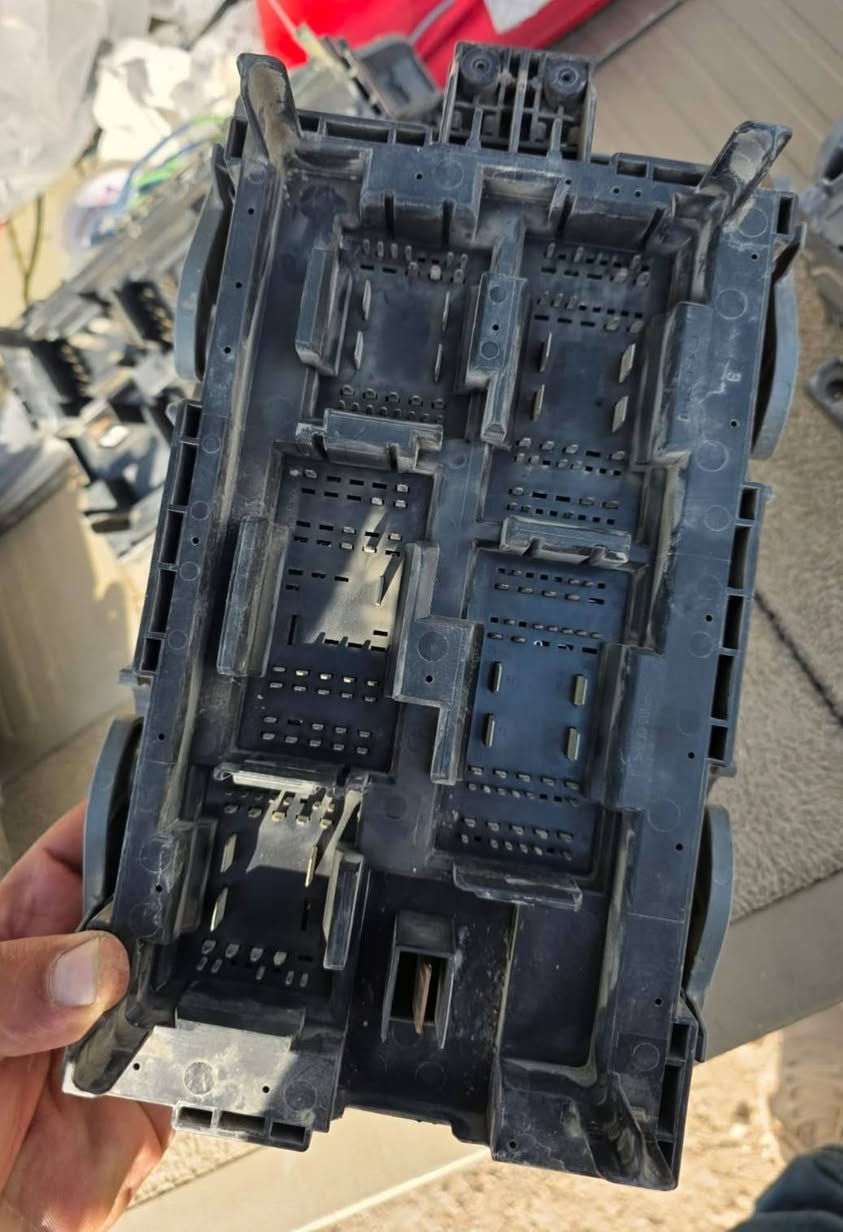 السلام عليكم عندي غراض تاهو 2007/2014

داينمو 150
جويتر 140
قاعدة فيوزات 175
لوحة تحكم جام 125
لوحة تحكم مفرد التك ب25
عقل 180
ايرباك 150
الغراض جميعة شغالة شرط الفحص العنوان بغداد الشراي يجي خاص واتشرف بالجميع


**إذا كنت صاحب هذا الإعلان وتريد حذفه لأي سبب، رجاءا أرسل رسالة إلى الدعم الفني**