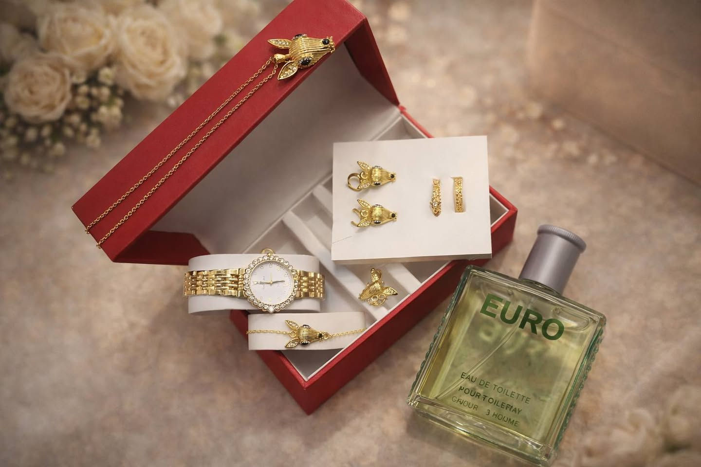 🔴🔴توصيل مجاني 🚕🔴🔴تخفيضات
لأنها تستحق التفاصيل التي لا تُنسى..
لا تكتمل الإطلالة إلا بلمسة من السحر. جمعنا لكِ (أو لمن تحب) كل معاني الأناقة في بكج🎁 واحد يختصر المسافات
طقم متكامل👇
 (ساعة +سوار+تراجي+ قلادة+ حلق+محبس💍) 
 ومع كل بكج ساعة تطلبه، يوصلك عطر هدية مجانية🛍️
20.000 
للاستفسار اكثر مراسلة الحساب او واتساب ***********
