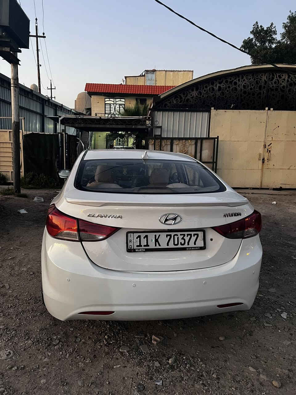 النترا 2013 خليجي.  مواصفات شاشه فتحه تحكمات حساسات   بيها رشات صبغ  ابيعلك حزام حتى ماتعبك ولا تعبني  كير ومكينه جدد  ب105 وبيها مجال  مكاني بغداد  
***********
