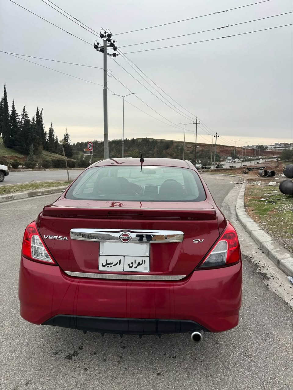 فروتن و گورین 
nissan versa 2018 SV
بێ سبخ 
شاشە و کامیرە و جام کهربائئ
تحدید سرعە و سوکان ڤولیوم 
دوو سی پارچە تبدیل شریکەنە 
سیارە بێ سبخە
٢ وەرەقە غرامە لسەرن
گێر و مەکینە و تحویل و غرامە هەمی تشت شەرت
سعر 89$ و مجال
***********
سیارا ل ئاکرێ اكر, نينوى
