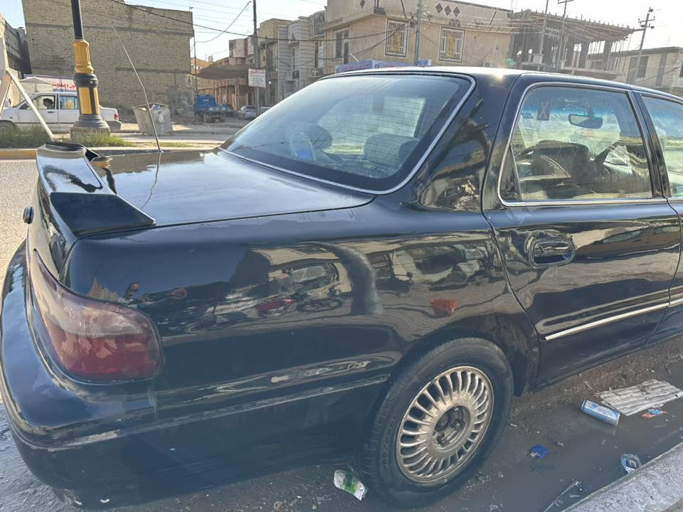 هونداي  موديل ٩٤ كله ع بلاد  محرك وكير جديد كير وتماتيك سياره مصبوغه حزام بدون ضربه تبريد شغال كهربائي كلشي شغال  تخم تاير جديد 
سعر ٣١ وبيه مجال مكان كربلاء 
***********
