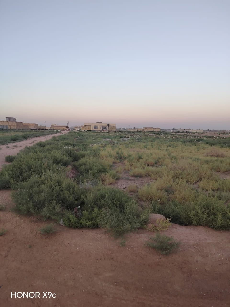 السلام عليكم
عرصه للبيع مساحه ٢٠٠ متر عدد ٤ اي وحده تعجبك تدلل 
عنوان النجف الاشرف ناحيه العباسيه قريبه ع حولي جديد شارع تبليط جاهز ماء دفن 
تواصل *********** واتساب 
علاء الابراهيمي
