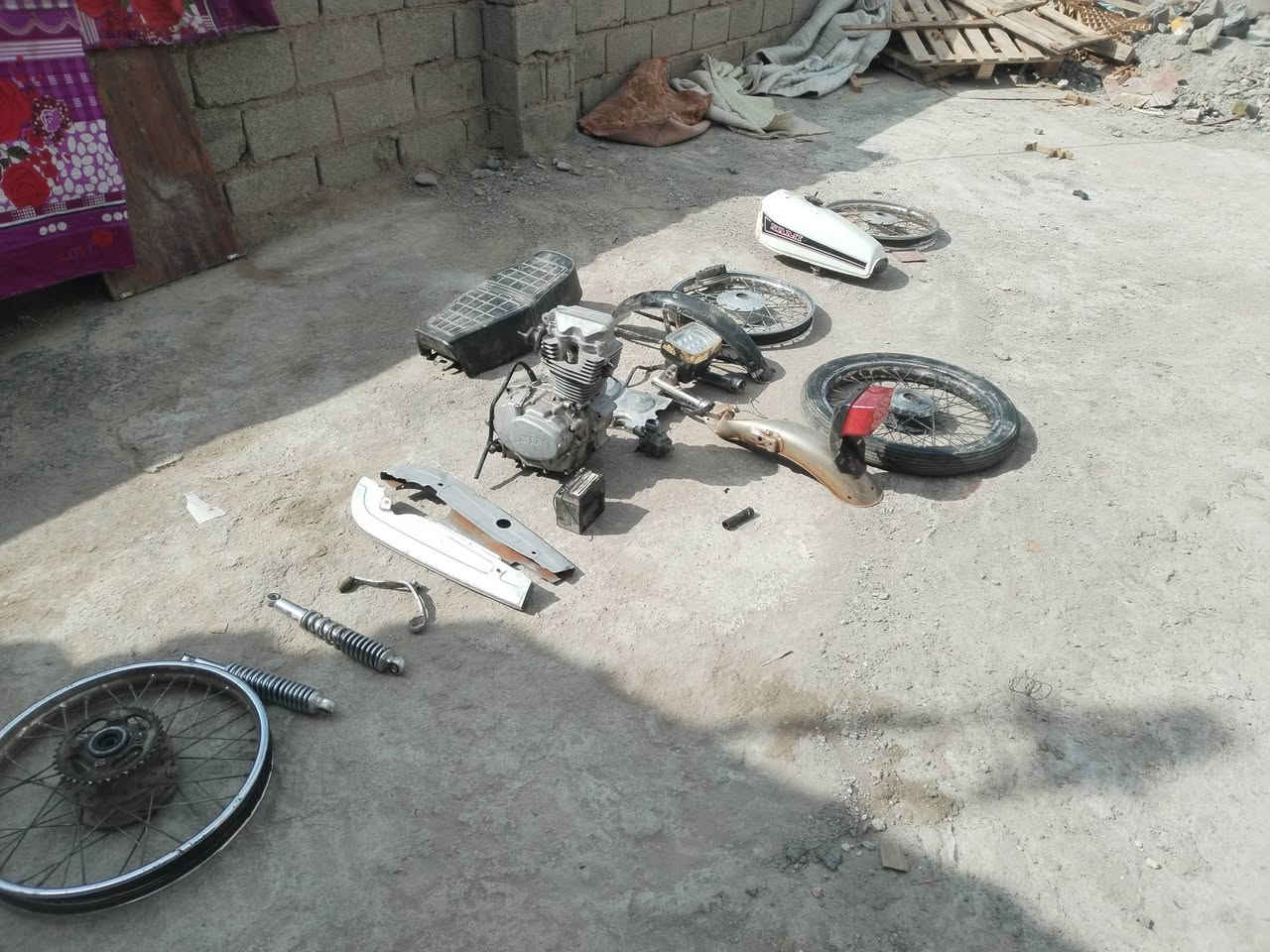 للبيع مكلف بل نشر اتصل علئ صاحب الرقم   ***********
