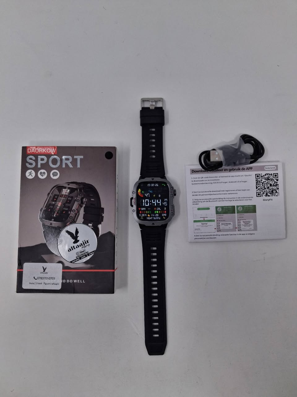 ساعة عسكريه مهام صعبه من ماركة  Qx11 الذكية الجديدة لعام 2025 تأتي بشاشة عالية الدقة بحجم 1.96 بوصة، وتتميز بعدد من المواصفات والمميزات الرائعة، مثل ¹ ²:
- *المواصفات الرئيسية
    - شاشة عالية الدقة بحجم 1.96 بوصة
    - جهاز لتتبع اللياقة البدنية
    - مقاومة للماء
    - معدل ضربات القلب، مراقبة الأكسجين في الدم، تتبع النوم، وضع التمرين
    - بطارية بسعة 220-300 مللي أمبير
- *المميزات:*
    - تتبع النشاط البدني، مثل حساب الخطوات، المسافات المقطوعة، السعرات الحرارية المحروقة
    - مراقبة الصحة، مثل قياس معدل ضربات القلب، نسبة الأكسجين في الدم، ضغط الدم
    - دعم مكالمات البلوتوث والمساعد الصوتي
    - شاشة تعمل باللمس، مع إمكانية عرض الإشعارات والتحكم في الموسيقى
- *التصميم:
    - هيكل الساعة مصنوع من معدن
    - سوار من السيليكون أو الجلد
    - وزن الساعة حوالي 57 بحجم 1.96 بوصة، ومع معالج ثنائي النواة وبطارية بسعة 480 مللي أمبير. كما أنها مقاومة للماء حتى 50 مترًا وتدعم أكثر من 170 وضعًا رياضيًا

للحجز واتس 
***********📞
