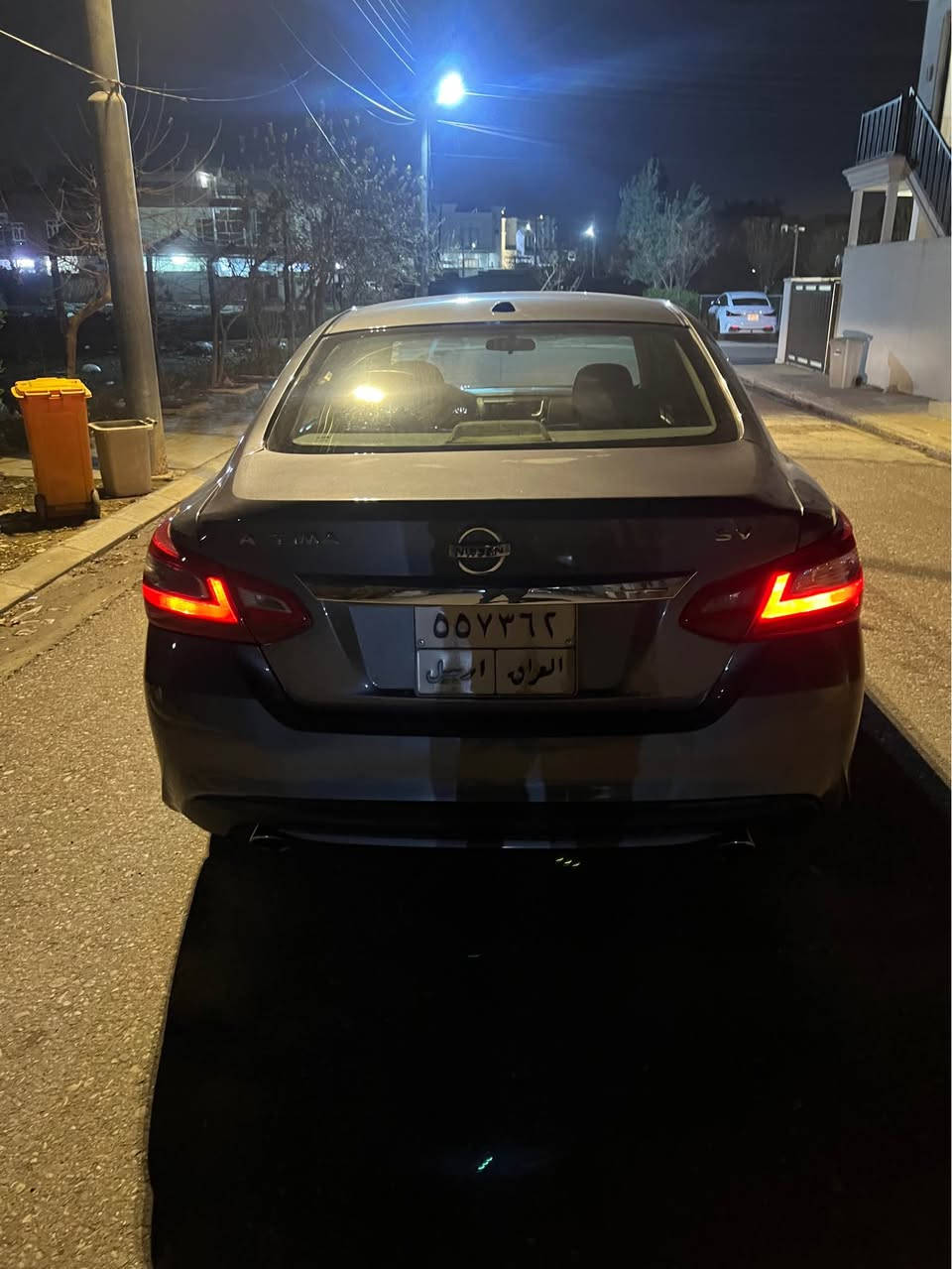 نيسان ئالتيما ٢٠١٨ sv كير و مةكينه تةبريد بةشةرت پيش كةپس چاملغى پشتةوه و سندوق صبوغه. بةبئ ناو گرتن سعري فروشتن ١٢٥ كةميك مةجال. *********** أربيل, العراق

