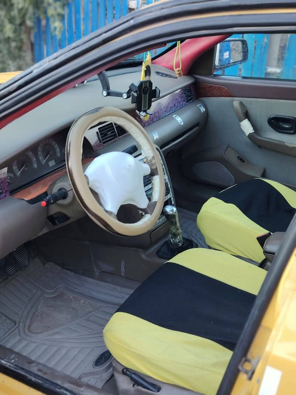 سمند 2011 رقم بغداد نكليزي بأسمي سنوية ل2030 هيئة وغرامة مصفرة
كير محرك تبريد طخم تاير حدادية كله جاهز السعر37وبيها مجال مكاني قضاء المجر الكبير
***********
