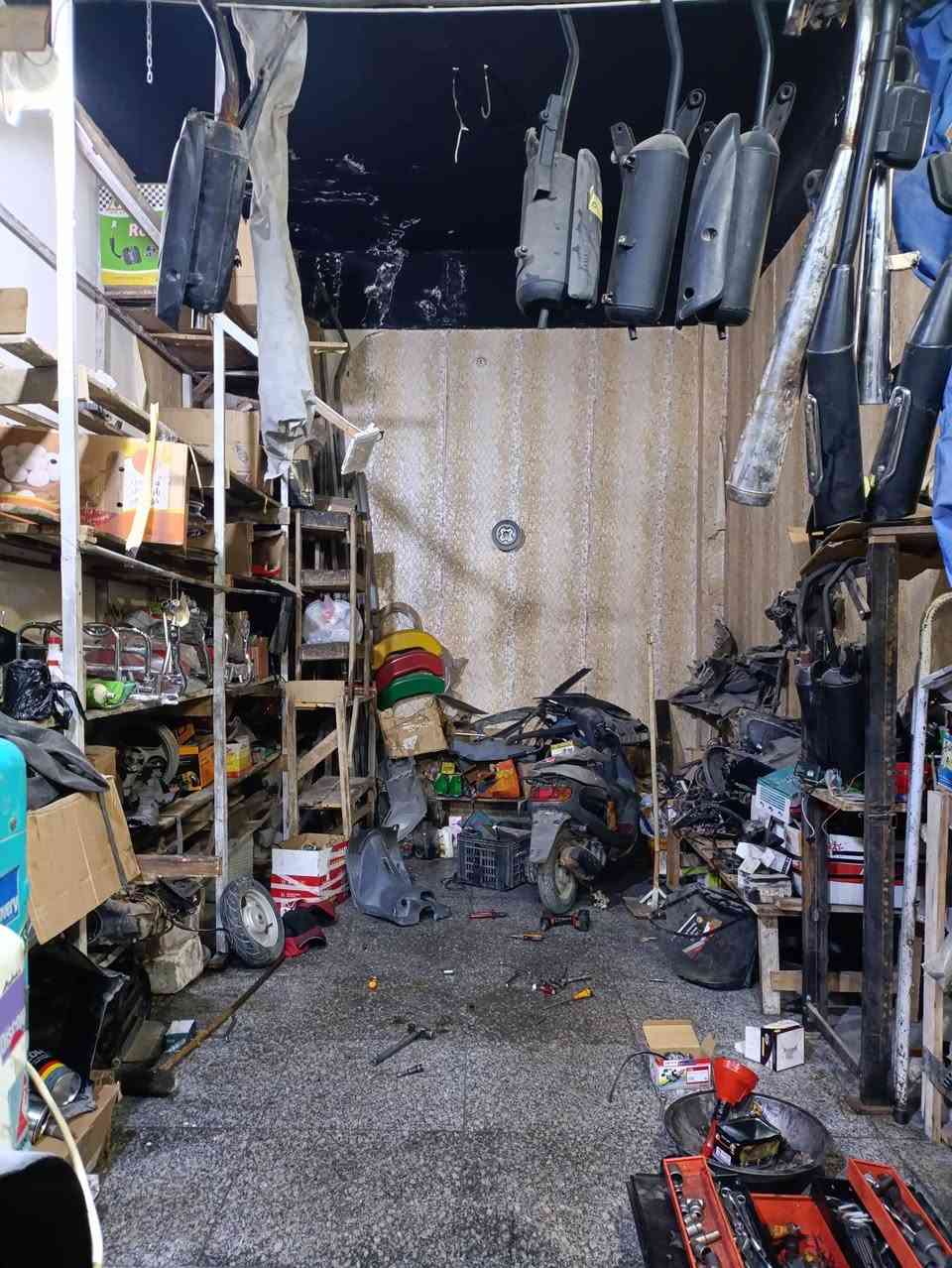 سلام عليكم ورحمه الله
محل ادوات احتياطية + ورشة تصليح للبيع في كربلاء سايدين حي العامل المنطقه الخامسه مقابل شارع المستوصف سبب البيع عدم التفرغ 

المحل خير من الله غراض دراجات كبار صغار ستوته تك تك  تريد محل كامل تريد غراض شلع هم ابيعلك 

للاستفسار 

***********

***********
