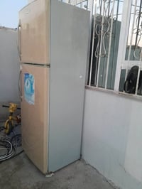 ثلاجة ٢٢ قدم • شغالة شرط • الانتصار شارع ٦٠