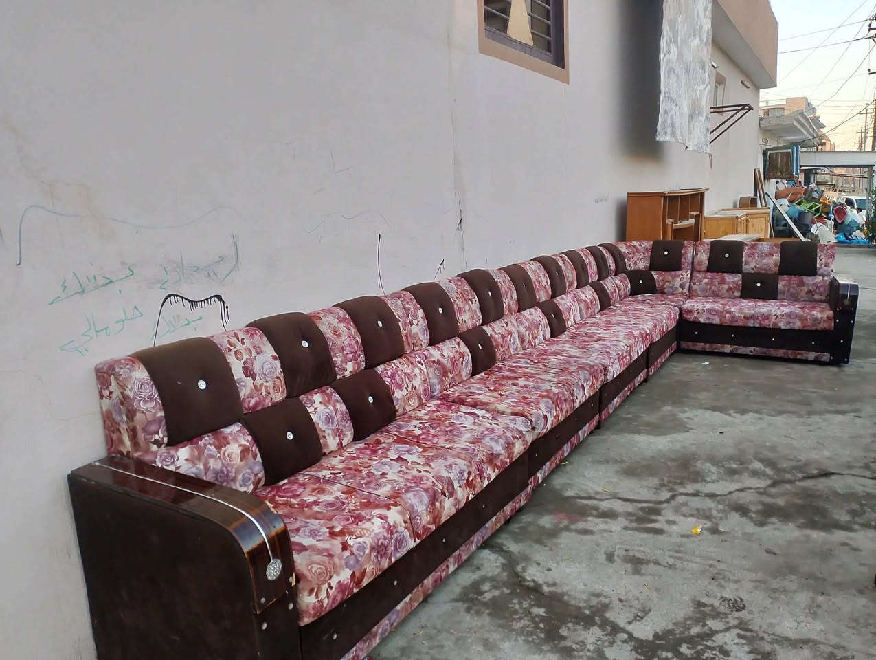 للبيع ديوان نظيف مل بيت 7 متر سعرة مناسب
السعر 115 بي مجال.
 موصل/حي الكرامه/مدخل الثاني شارع المركز


**إذا كنت صاحب هذا الإعلان وتريد حذفه لأي سبب، رجاءا أرسل رسالة إلى الدعم الفني**