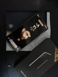 S25 الترا  ذاكره 256 مواصفاته معروفه استعمال سبوعين فقط بعده بالضمان م...