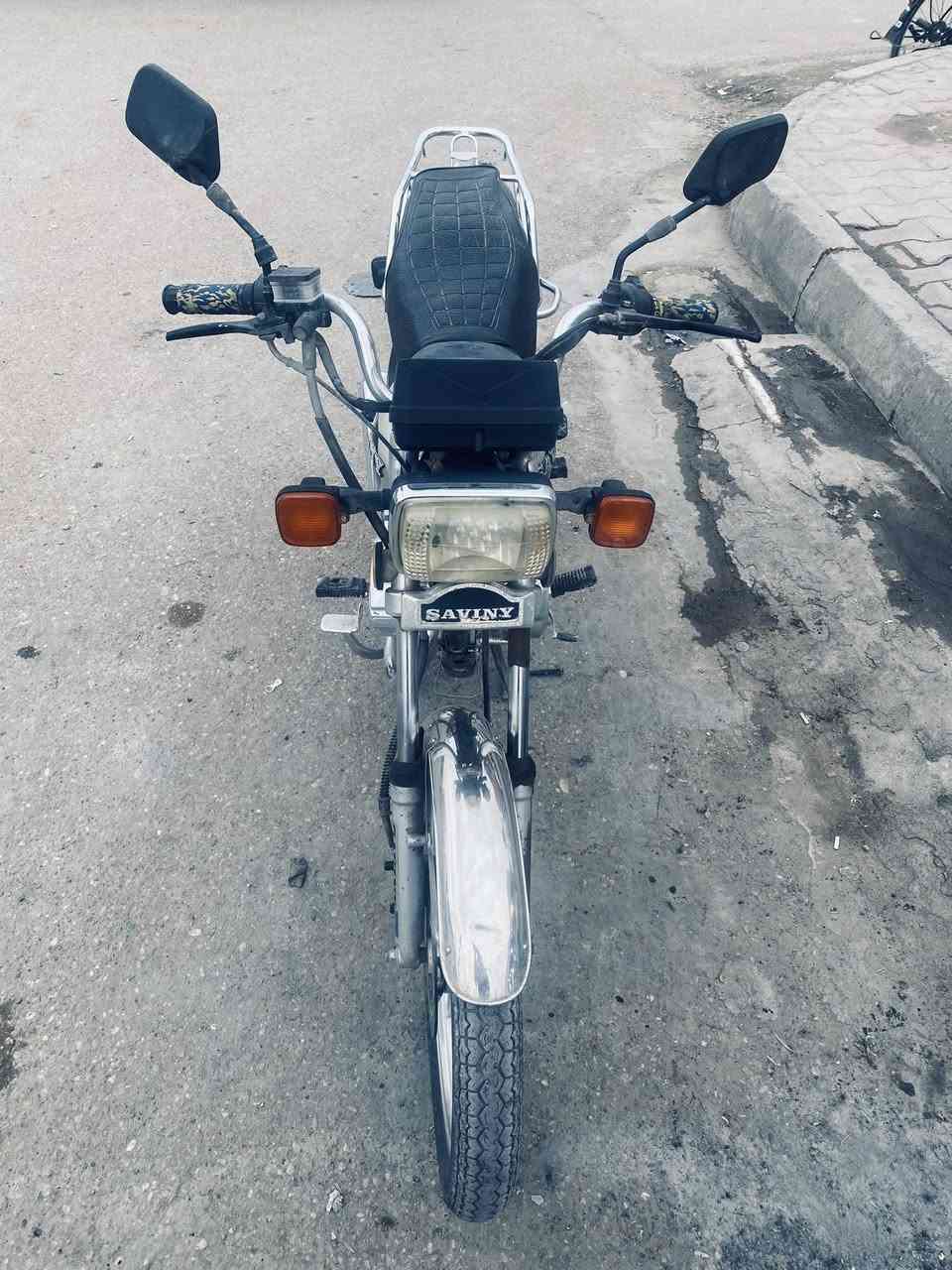 السلام عليكم 
دراجه سيفان 2020 موديلها 
على ايدي شديتها  جديده 
للبيع السعر 500 
يرهم مراوس مع دايون
الشراي  يتواصل 
***********
واتس اب موجود 
متواجد حي العلمين 💕
