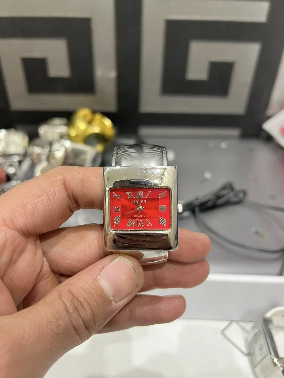 ساعات باله نسائي 21 قطعه مكاين ياباني اصلي شلعه وحده سعر قطعه 5


**إذا كنت صاحب هذا الإعلان وتريد حذفه لأي سبب، رجاءا أرسل رسالة إلى الدعم الفني**