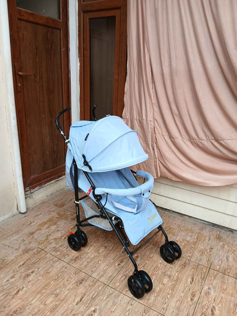 کلهم مضبوط ونضیف ، بالاسعار المناسب ، مکاني السلیمانیە
توصیل موجود في جمیع المحافظات .


**إذا كنت صاحب هذا الإعلان وتريد حذفه لأي سبب، رجاءا أرسل رسالة إلى الدعم الفني**