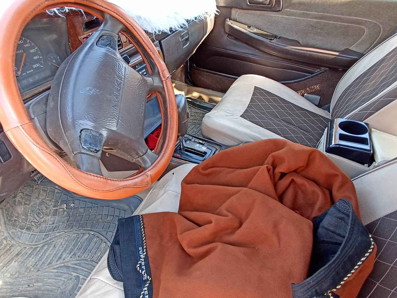 السلام عليكم
مارك شطح للبيع السعر 45
محرك وكير بل شرط ***********
