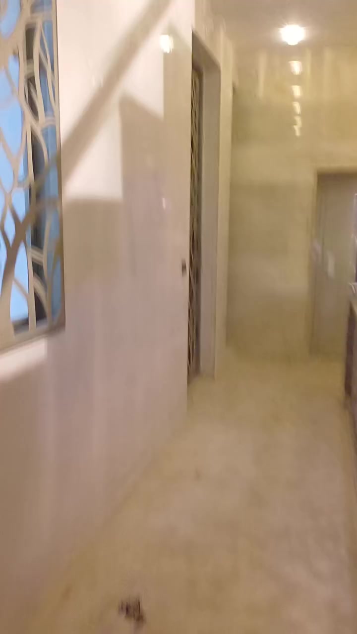 شقه للايجار
طابق اول 
مكان شارع المسبح 
مكتب اسد بغداد للعقار 
***********ابو حسين 
***********محمد
