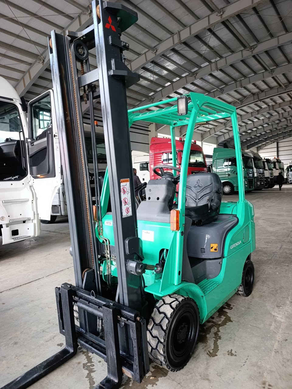 بيش الرافيعات الشوكية 
عالم الرافعات في العراق میسبوشي 2012
 حجم  1.8 طن مستخدم أوربا فقط دخول جديد      جب عالي 2  قطع ارتفاع الجب  3.75  مترات   
 3 حركات  محرك s4s  ديزل  آوراق منفيس مؤقت مشتغله قليل شوكيه مكفول كفاله عامە   
للاستفسار   عن السعر اتصل على الأرقام  ***********  ابو ڤاران
 او مراسله واتساب  يوجد توصيل 🚚 الى جميع المحافظات @جميع
