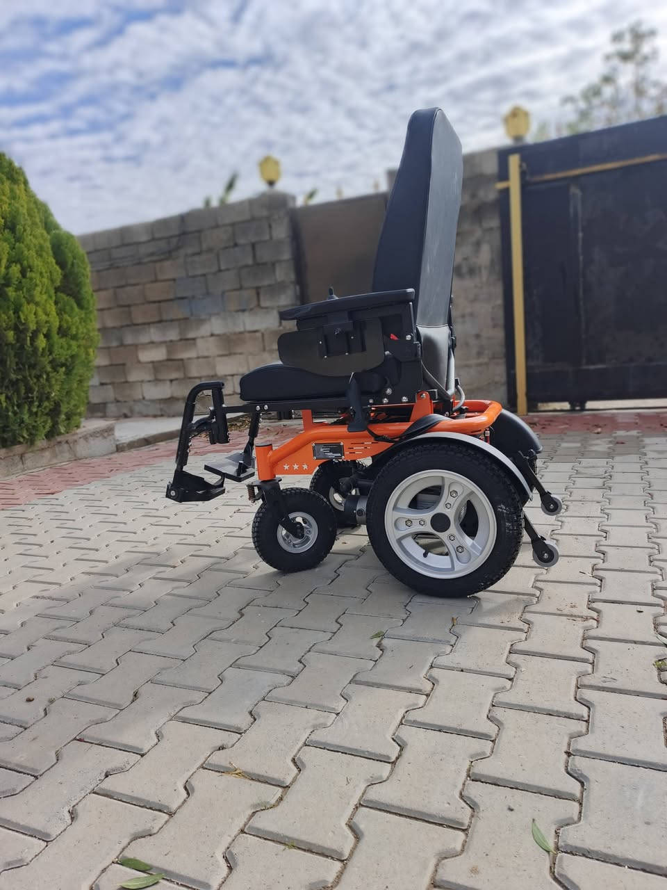 للبيع عرابة اجيات الخاصة سعر 800 بي مجال رقم ***********
