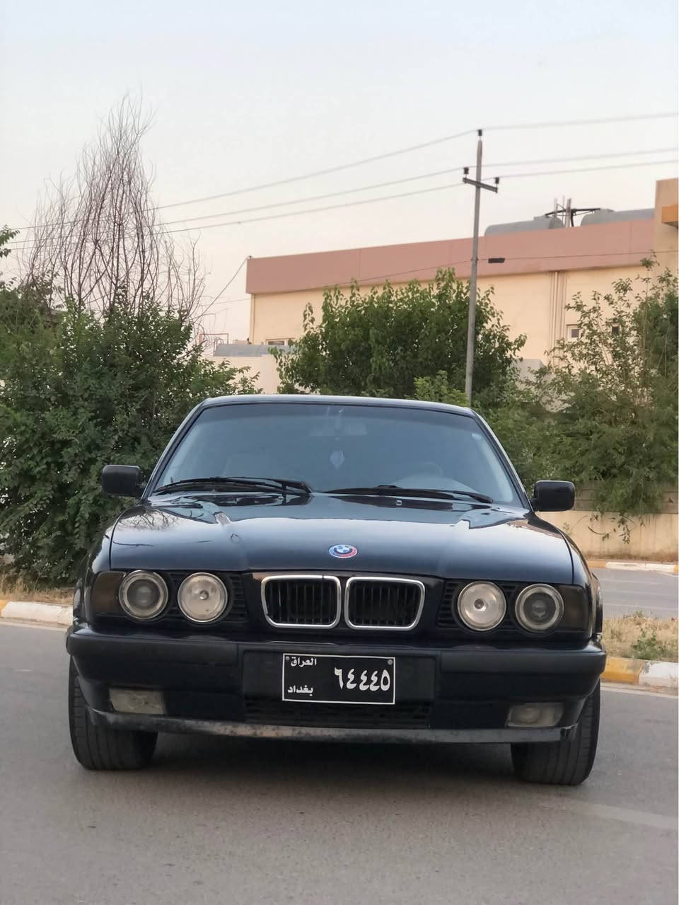 فرۆشتن و گۆڕینەوە بە شتێ بە دڵم بێت 

سیعری: ٤٥ گەڵاو مجالێکی برایانە!!

بیئێم ٥٢٠ کەپسی دیجیتاڵ
ئاڕمی پلاستیکی سلێمانی 
بەشەرتی غرامەش

٢٠ ی گێڕ عادی
بەنزین ناخوات بەس بۆنی ئەکات 😁
تەبریتی وەک سەنی نەبوو مەرجوعە 

مۆدێلی ٩٤
تەبریت سارد و گەرم لەسەر سویچ❄️
بیلاد پێش پان 
سوکان ئێرباگ
ناو ڕەساسی بیلاد 
چەکوش بە گیانیەوە نیە
دەعم و لێدراو قرچ بەشەرت
کامل کورەیە لەسەر ساغی 
ڕەنگی نیلی تۆخە
٤ تایەو ویلی موشەبەکی ٢٢٥ ی لۆکی لەژێرایە
چرکەی تیا نیە 
وەک تۆپی لاتیک وایە 
چرکە و ١٠٠ دۆلار ببڕە بێ منەت

گێڕ و مەکینە و ئەکسل و 
ئاڕم و ئەوەلیات و موس و بڕاوە و غرامەش بەشەرت

سیعری: ٤٥ گەڵاو مجالێکی برایانە!!

شوێن:زەڕایەن

***********
*********** ڤایبەر و واتساپ السليمانية, العراق
